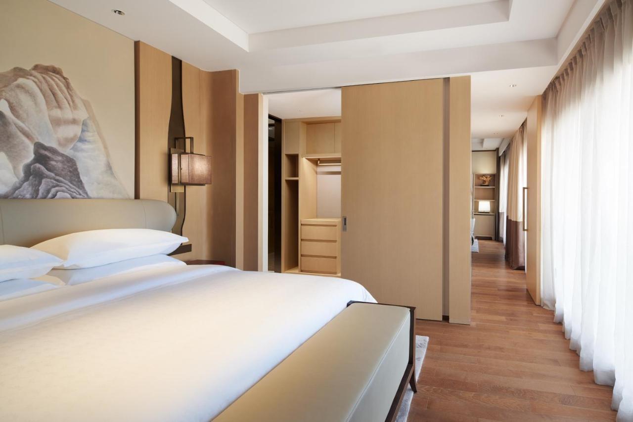 Sheraton Yunfu Xinxing Hotel Exteriér fotografie