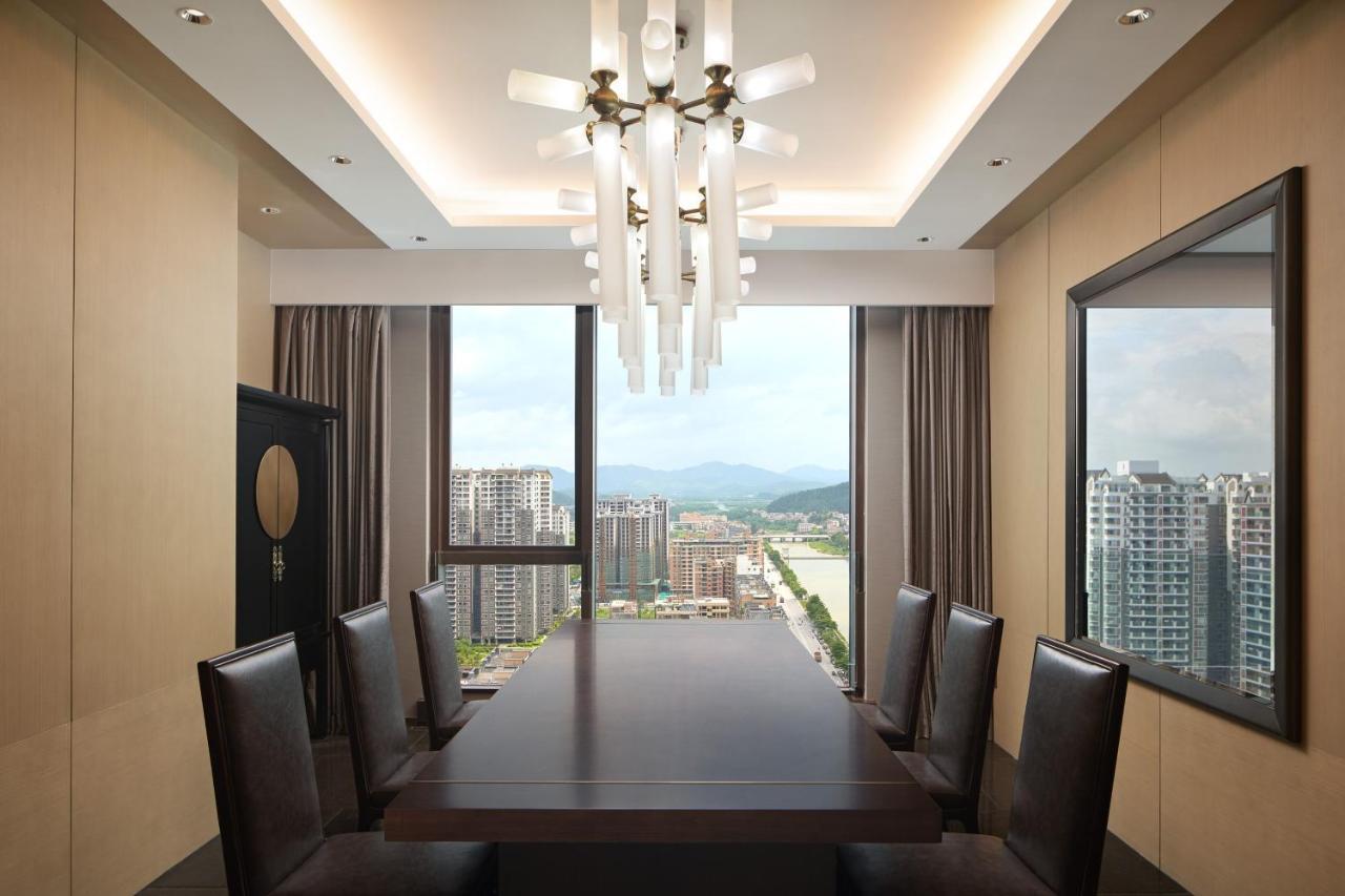 Sheraton Yunfu Xinxing Hotel Exteriér fotografie