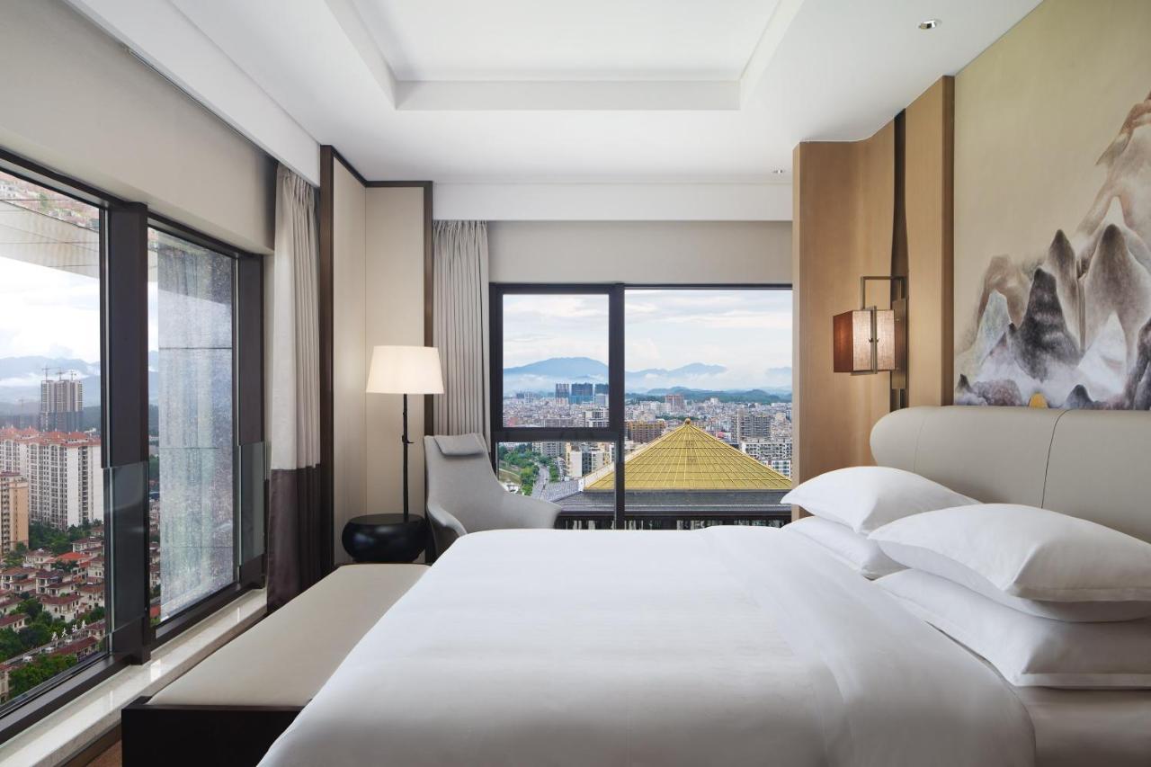 Sheraton Yunfu Xinxing Hotel Exteriér fotografie